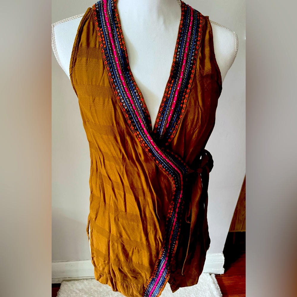 Maeve embroidered wrap tank size small